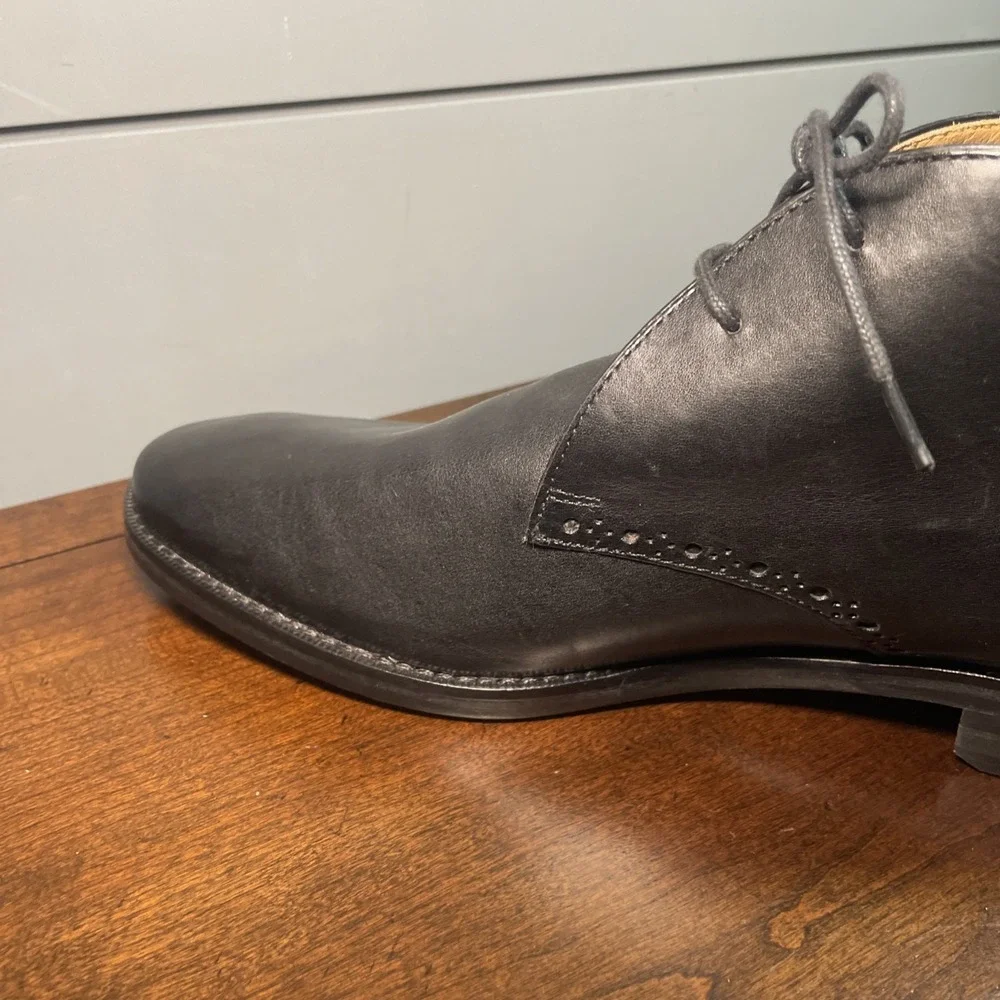 Cole Haan Graydon Chukka Boots Men 7.5  M Black Leather Lace Up 9.5 women NWOB